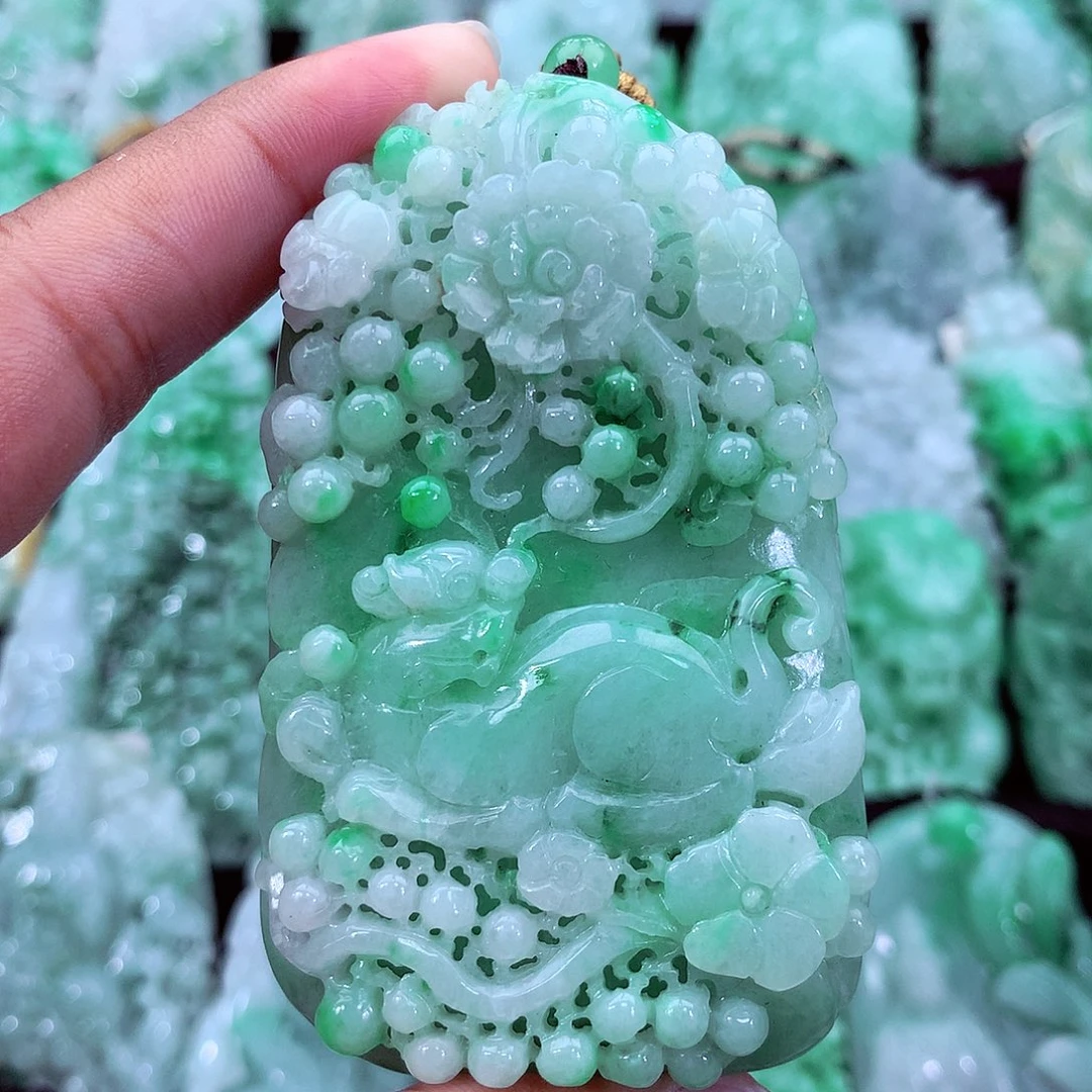 翡翠未镶嵌吊坠(不含链)