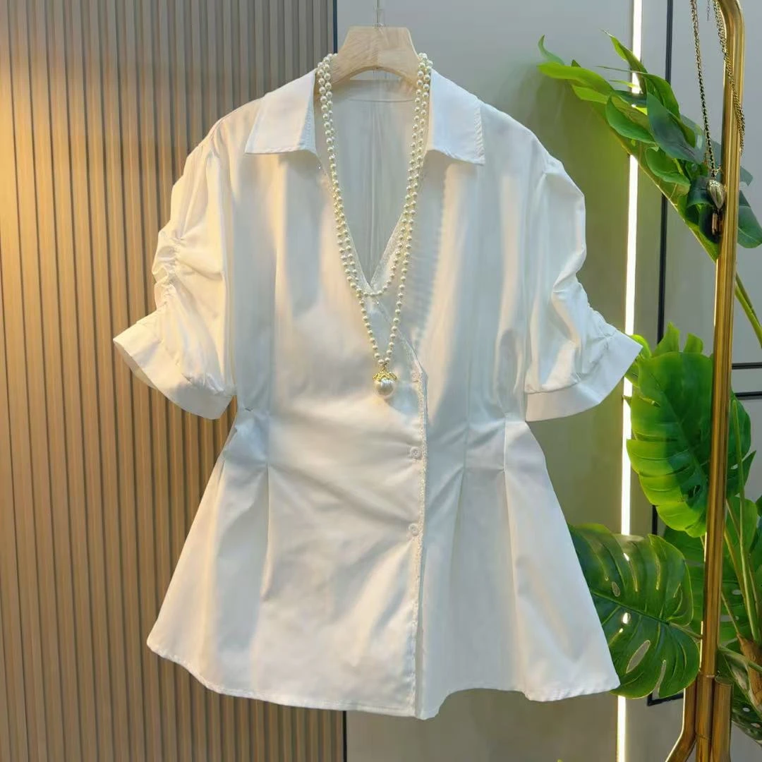 2025夏季轻奢高级感不规则收腰显瘦短袖衬衫大码女装遮肉别致衬衣