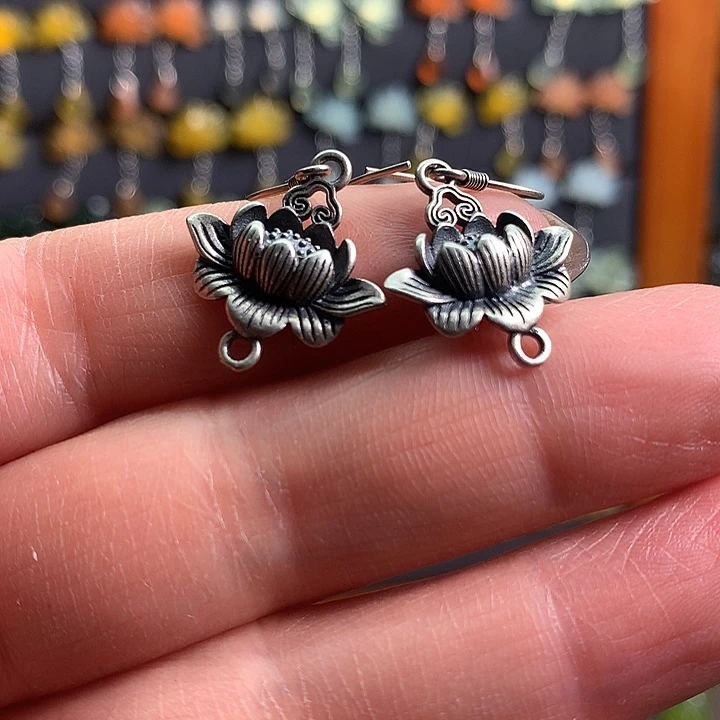 未镶嵌蛇纹石玉耳饰莫****5