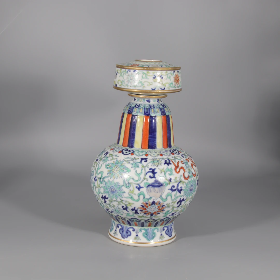 斗彩缠枝莲纹贲巴壶 H501-195