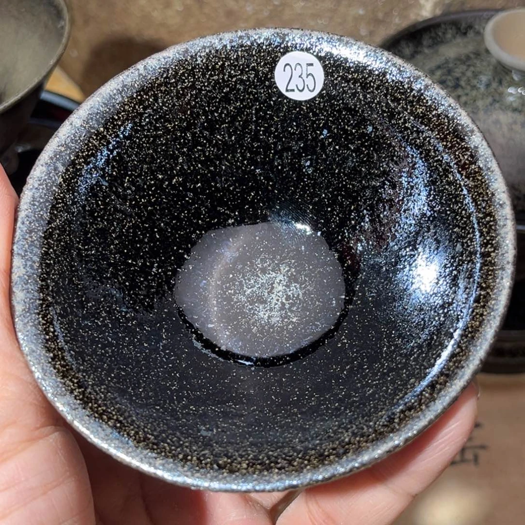 茶盏义兴龙窑坚持真柴烧