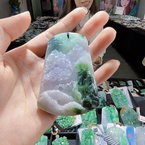 翡翠未镶嵌颈饰翡翠