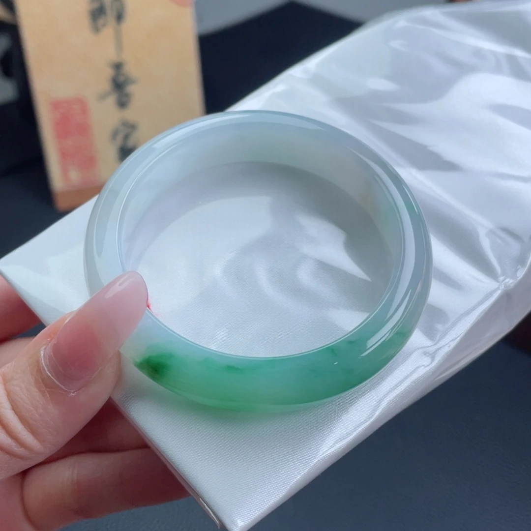 未镶嵌手镯翡翠54.0白底飘阳绿 小万新货捡漏 35号