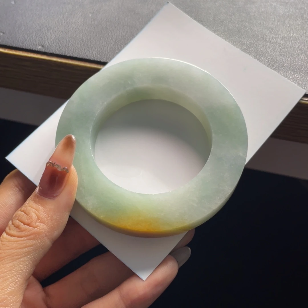 阳***云定制翡翠未镶嵌翡翠