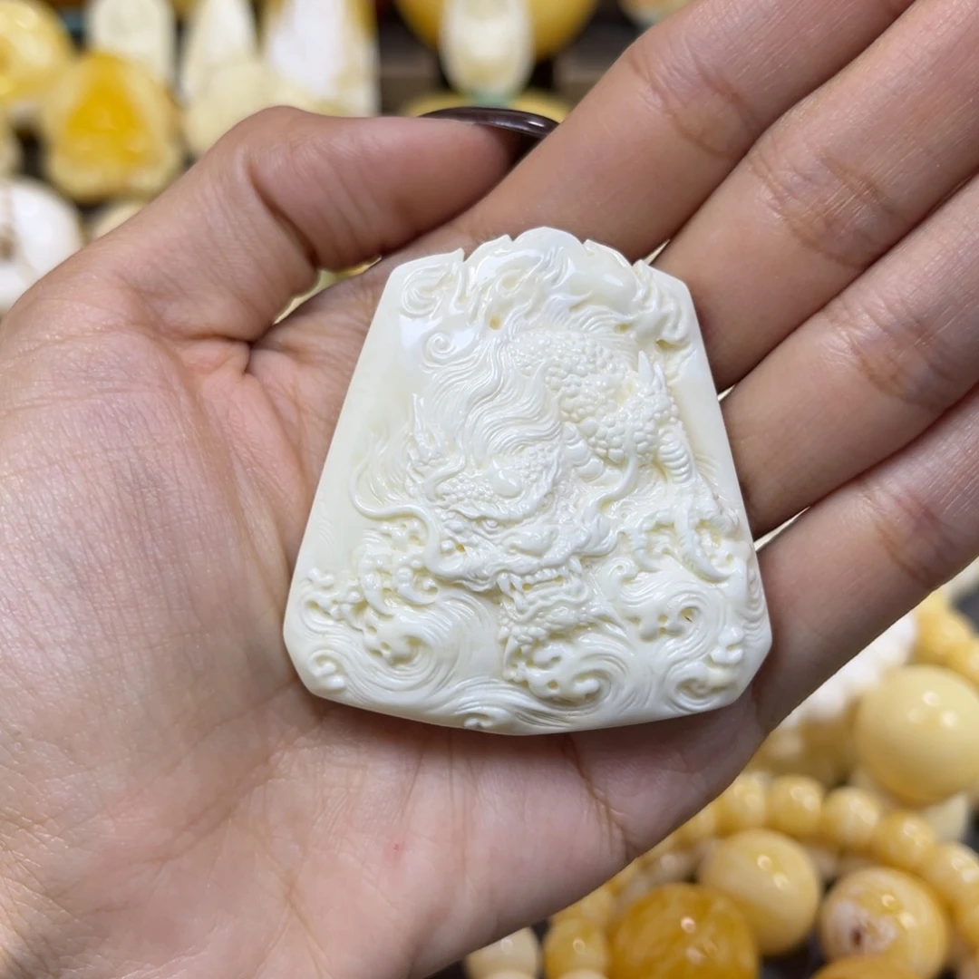 琥珀未镶嵌手串……