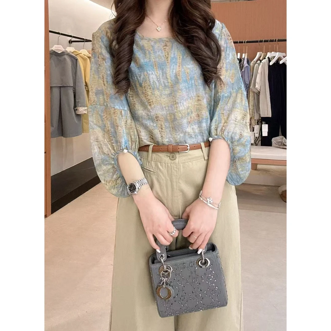 A05302夏季新款简约大方复古花圆领七分袖小衫