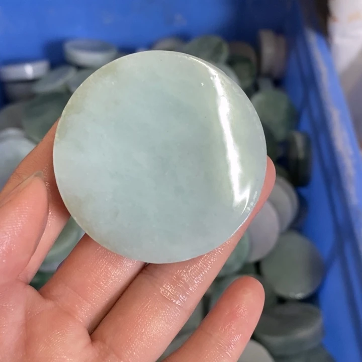 余***杰翡翠裸石翡翠边角料
