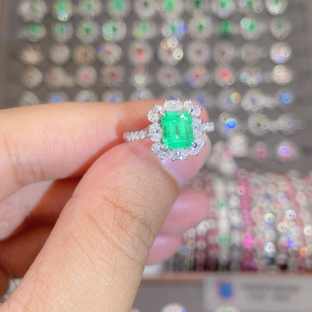 戒指祖母绿18K金镶嵌1.15ct 哥伦比亚