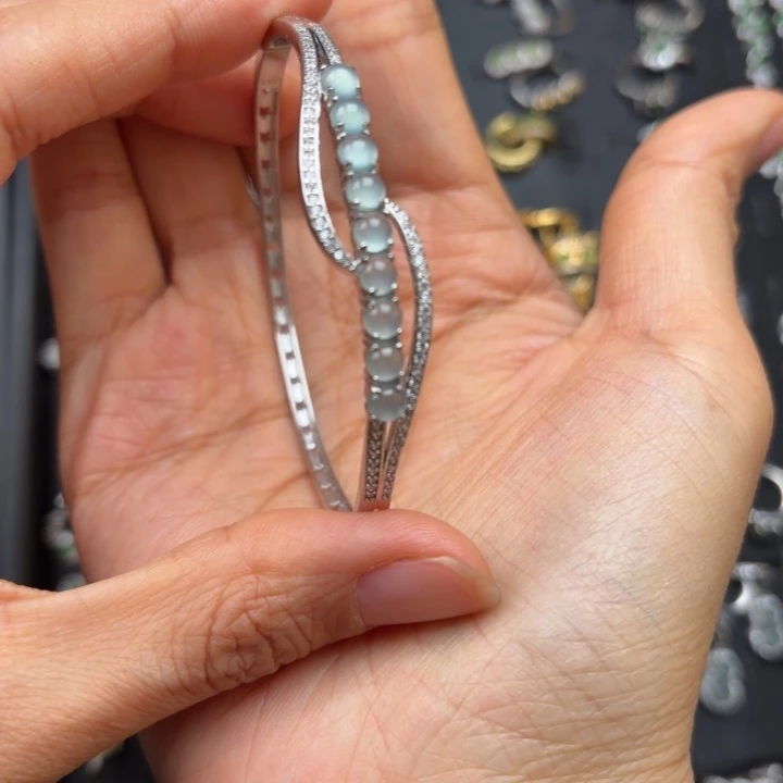 火***喜翡翠银S925镶嵌耳饰