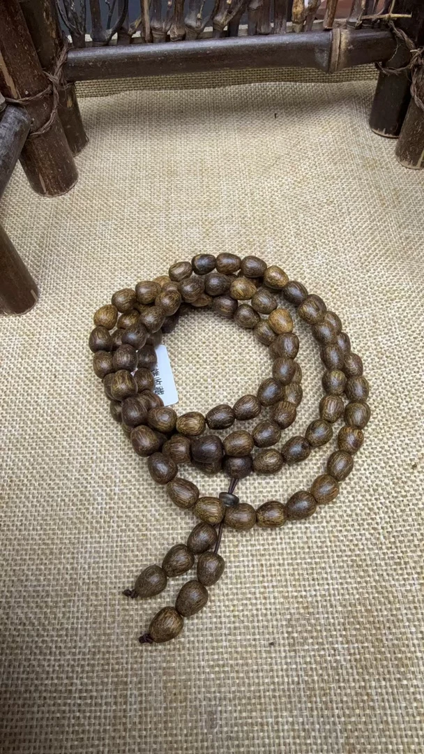 B158龙二文玩成品木串
