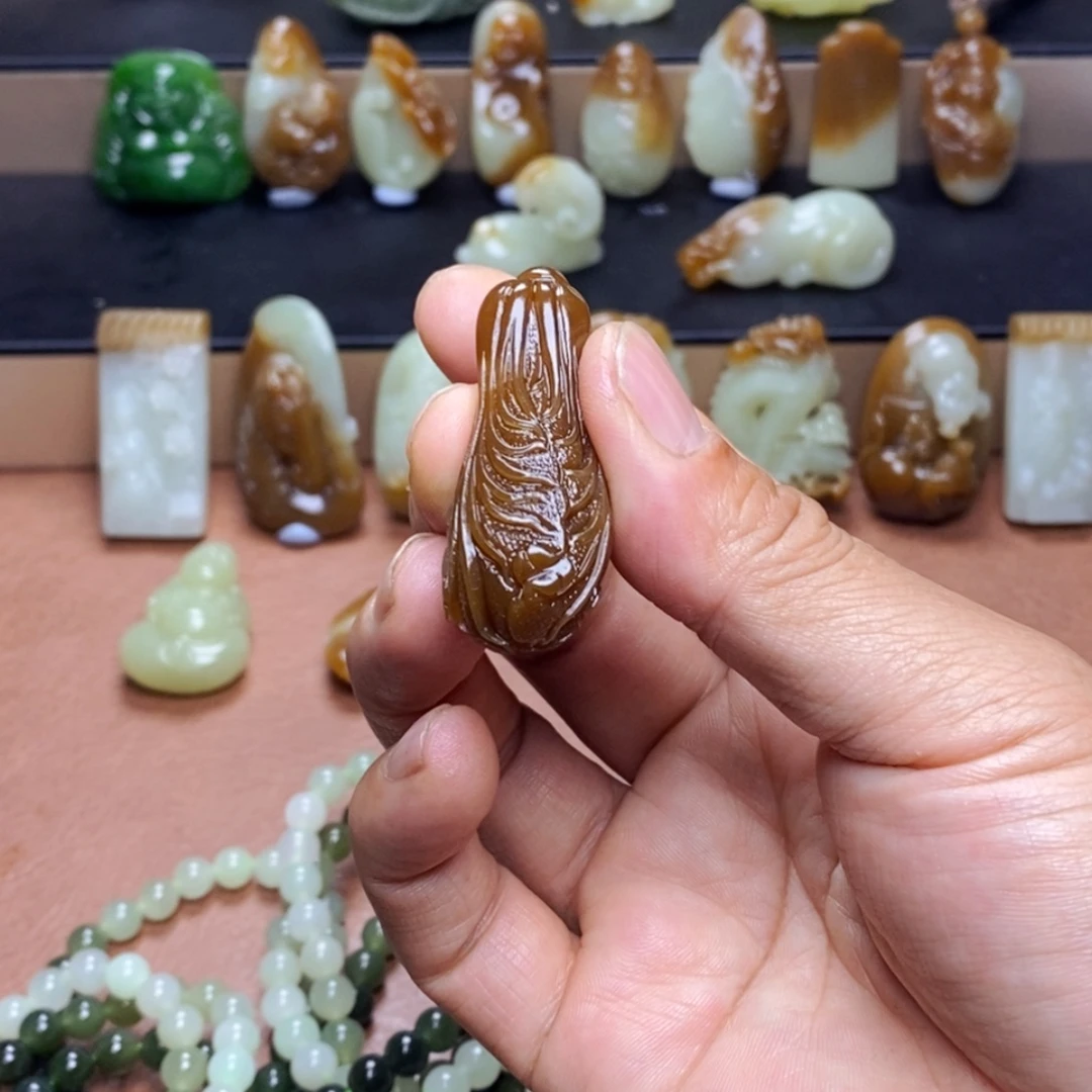 和田玉未镶嵌吊坠(不含链)