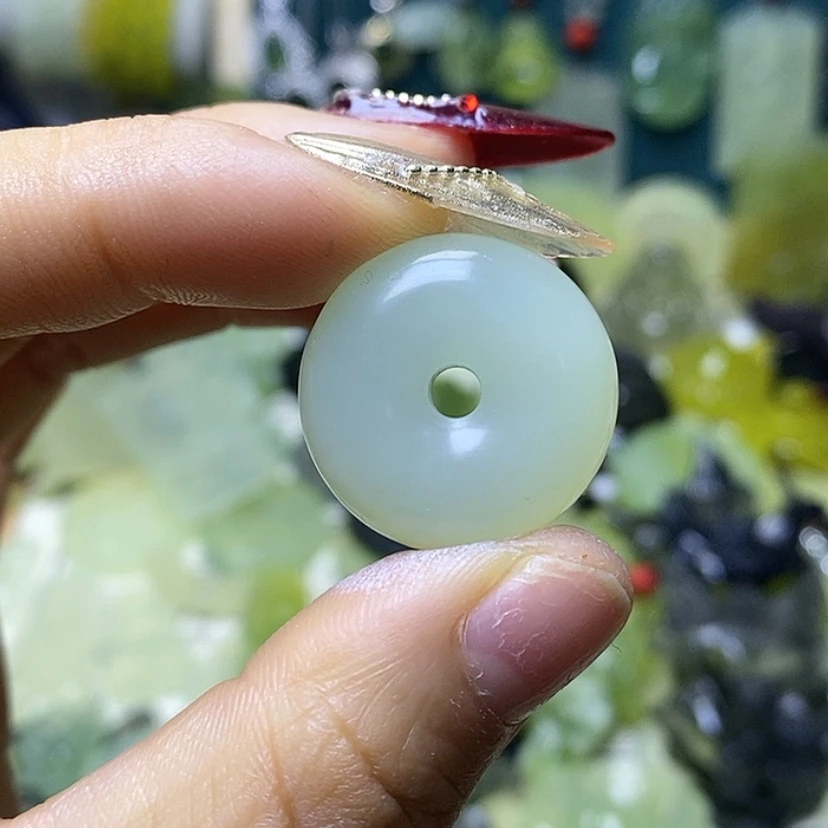 【闪购商品】蛇纹石玉颈饰未镶嵌