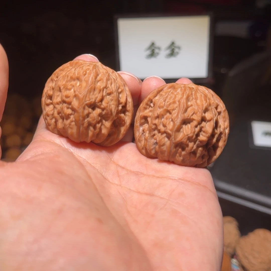 文玩核桃把件1796山地磨，尺寸41 38 36