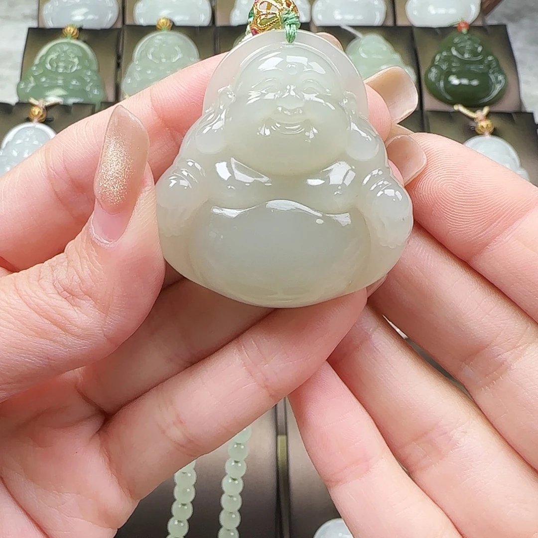 和田玉18K金镶嵌吊坠(赠链)