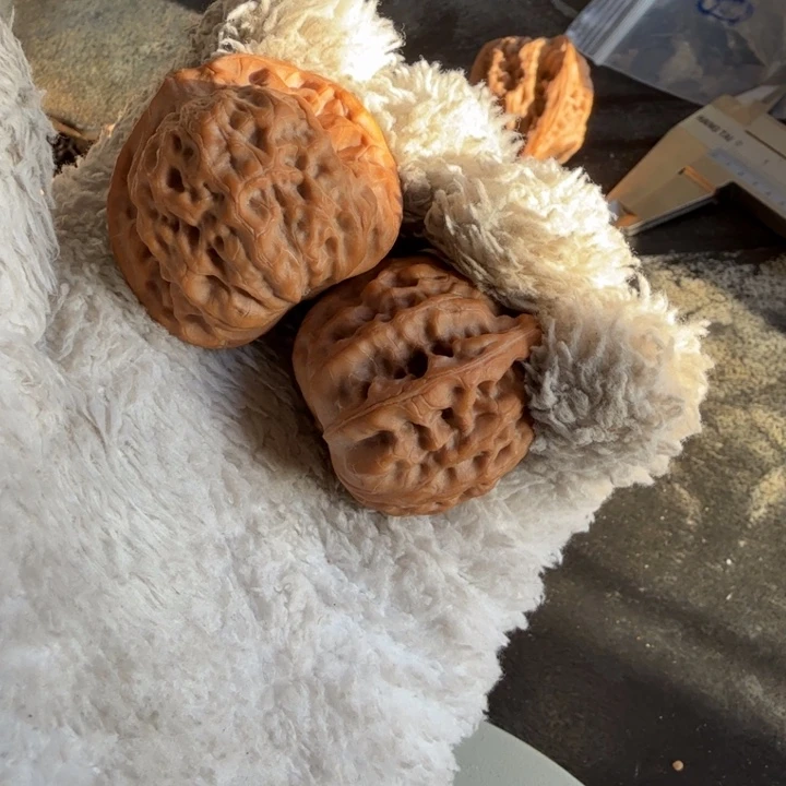 雷***苏文玩核桃吊坠佛度