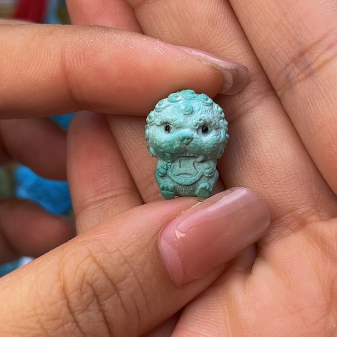 晨***品绿松石未镶嵌配饰