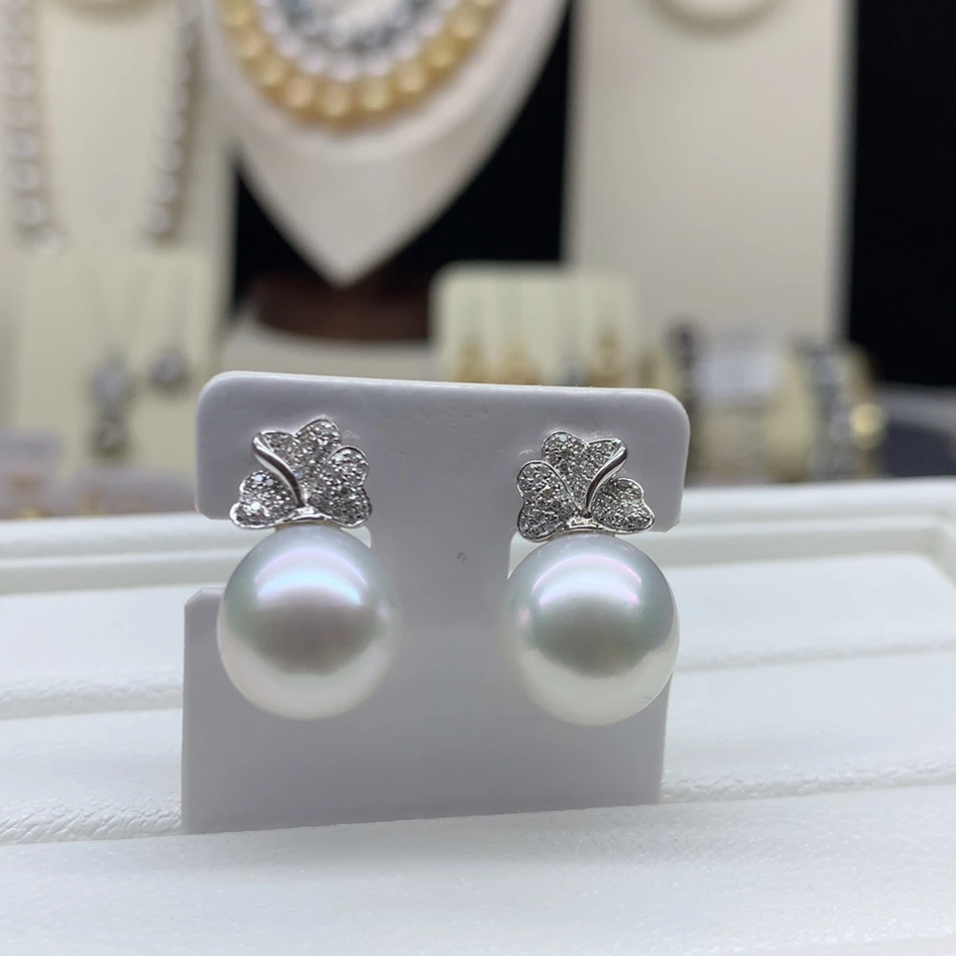 耳饰18K金镶嵌海水珍珠12mm澳白耳钉