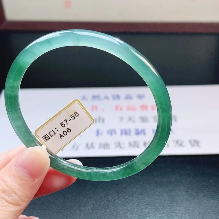 翡翠未镶嵌手镯翡翠手镯46