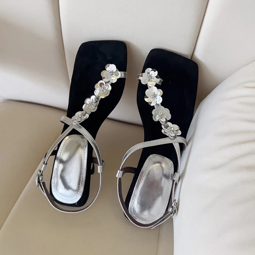 羊皮版~方头法式亮片花朵夹趾凉鞋女精致配裙一字带坡跟罗马凉鞋