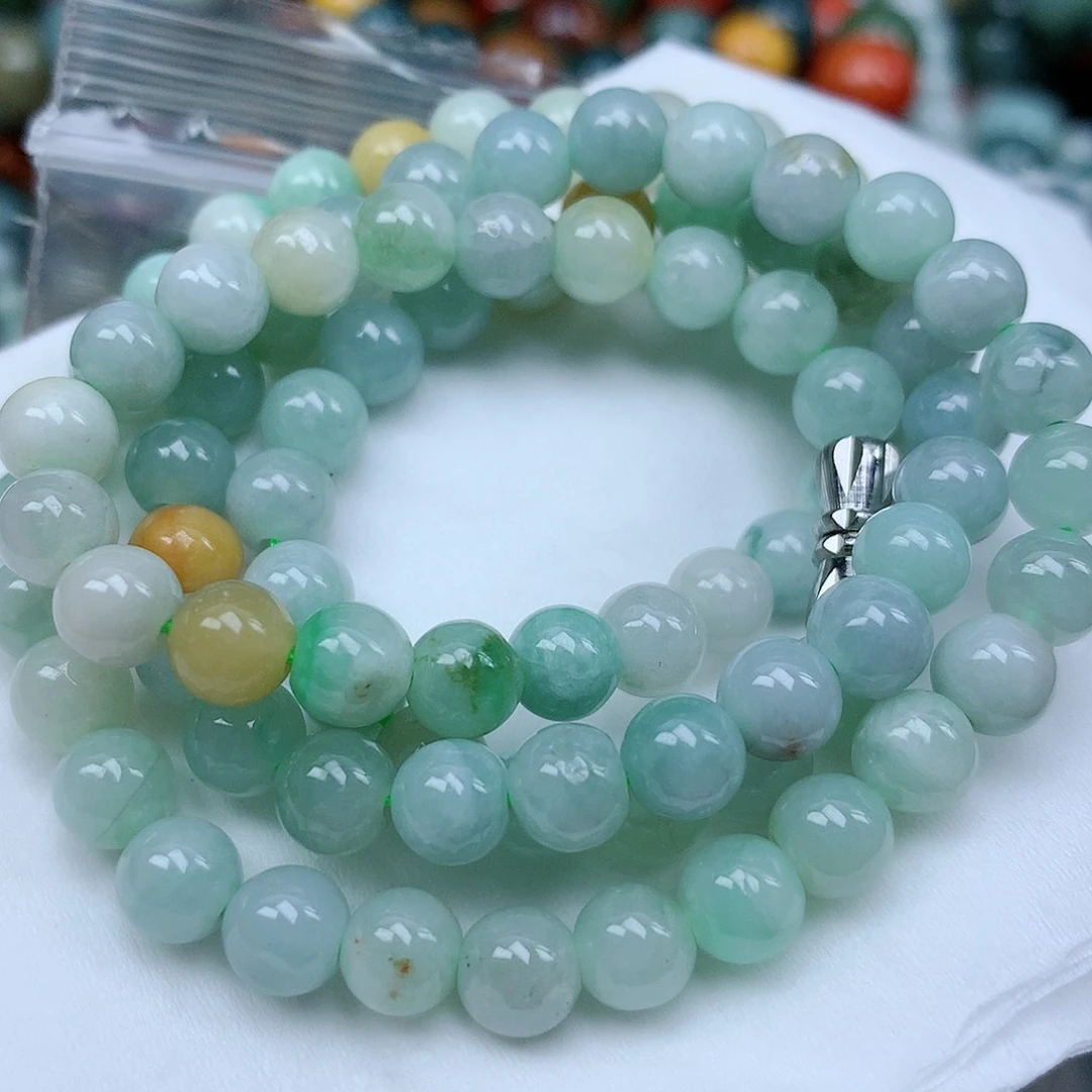 翡翠颈饰未镶嵌手串