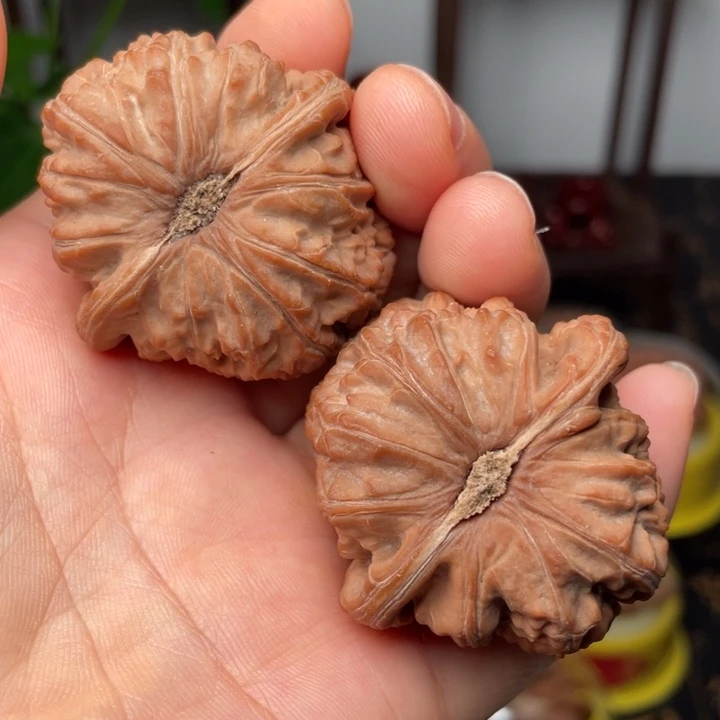 吊坠文玩核桃辰*A球白