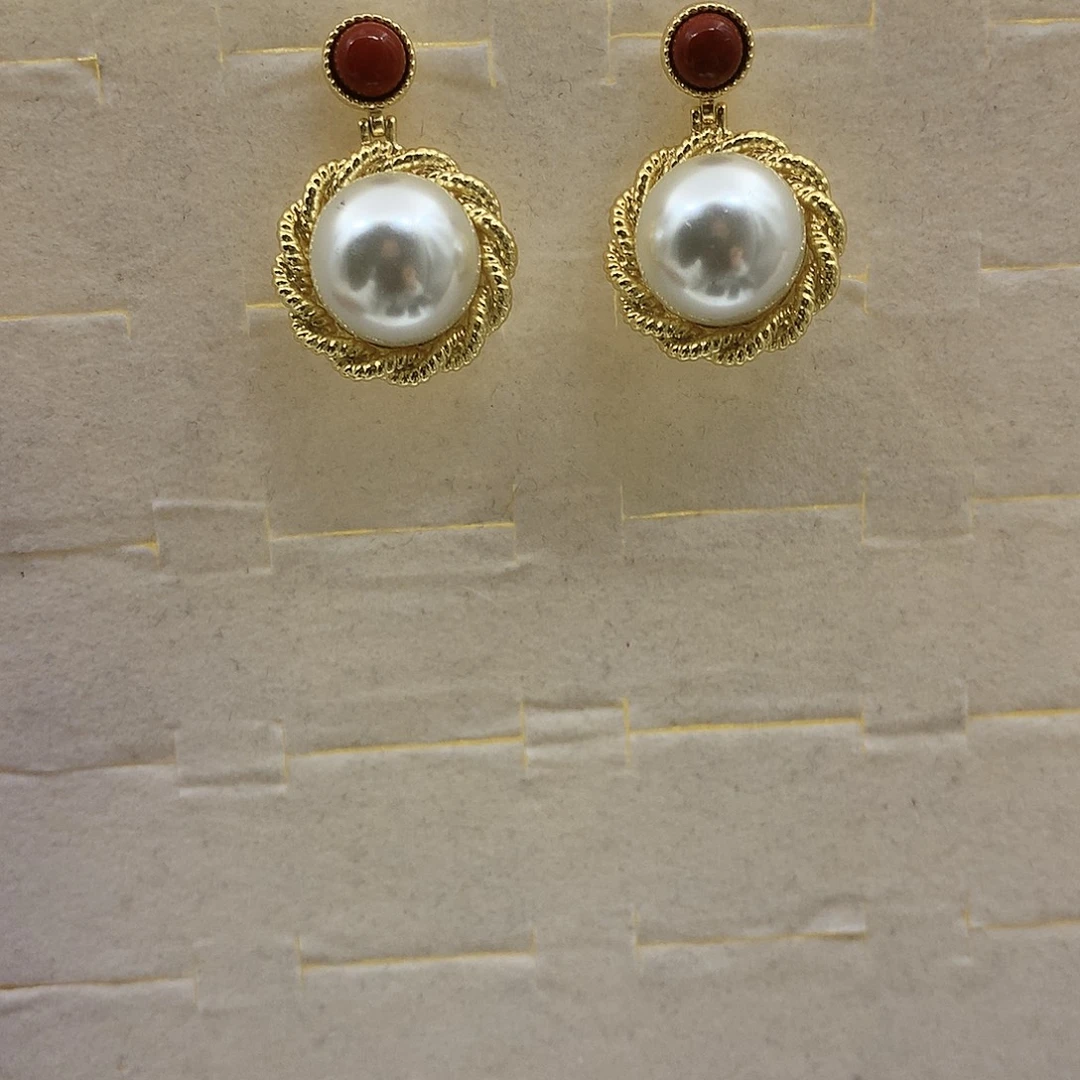 银S925镶嵌淡水珍珠耳饰