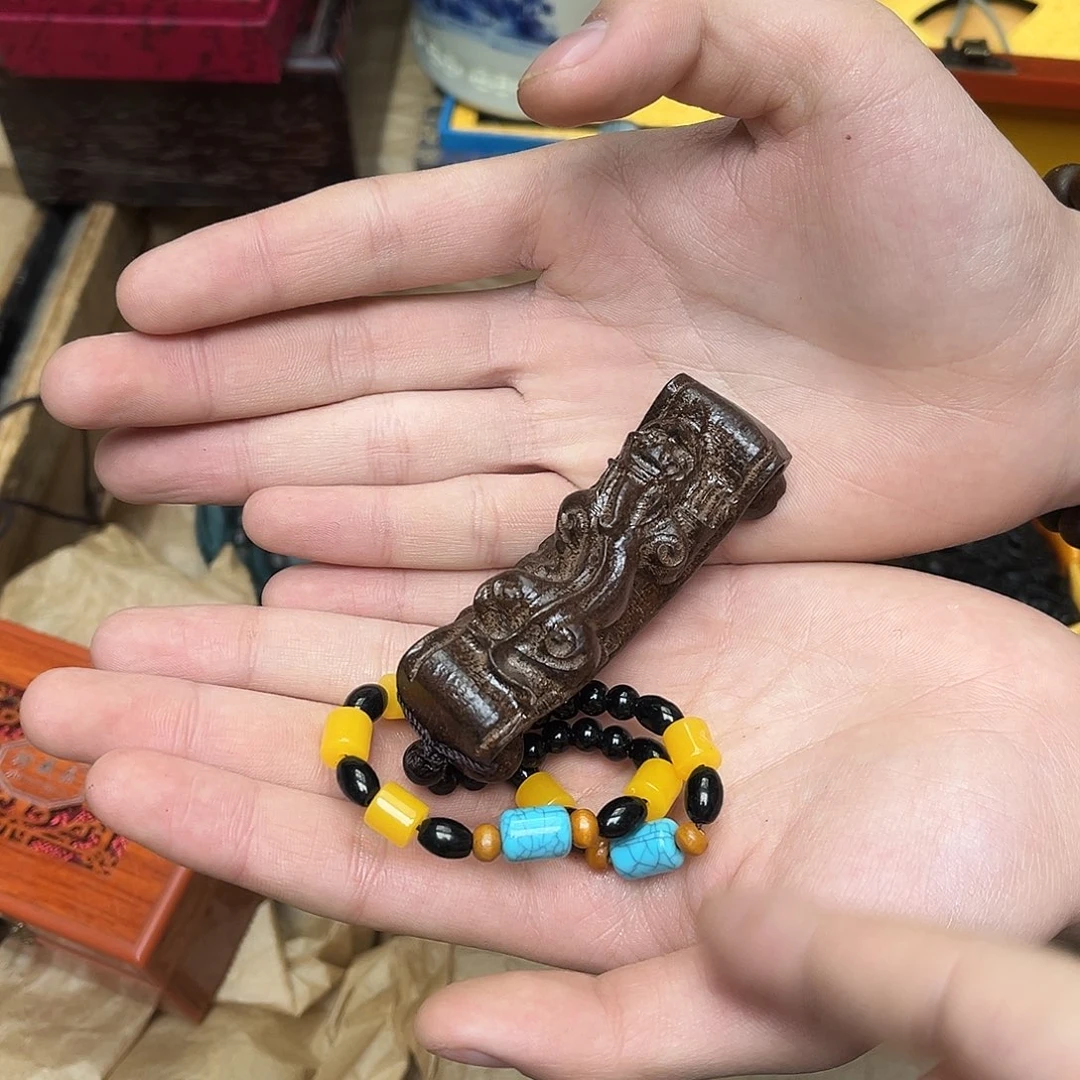 大叶紫檀（黑酸枝木类）