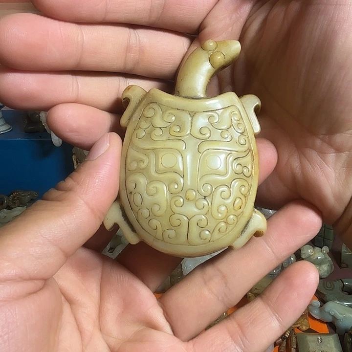 爱***仁未镶嵌和田玉挂件