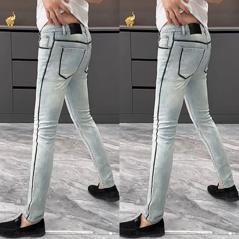 欧洲站潮牌牛仔裤2024新款男士简约条纹小脚裤浅色帅气修身直筒裤