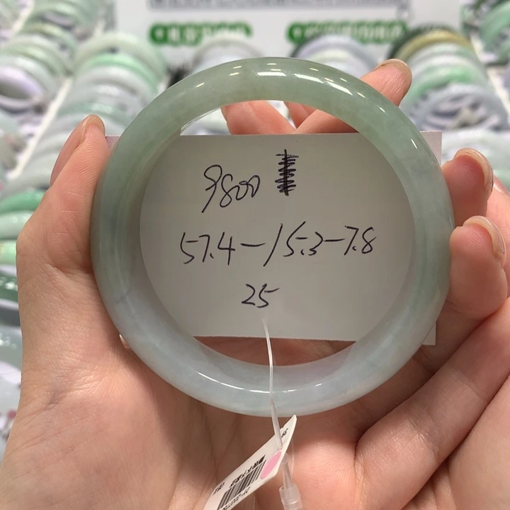 翡翠未镶嵌手镯25