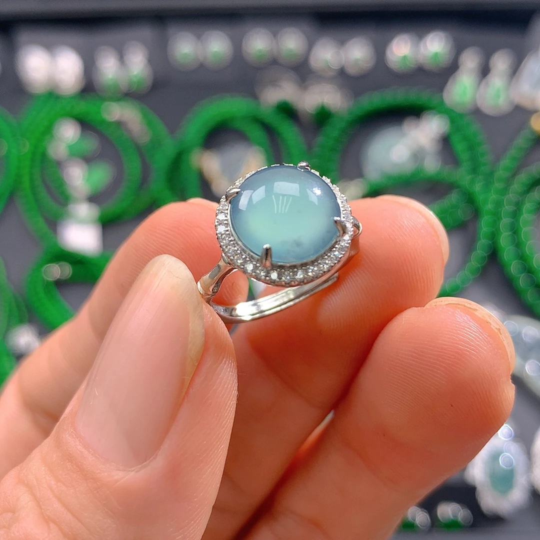 翡翠手链未镶嵌翡翠