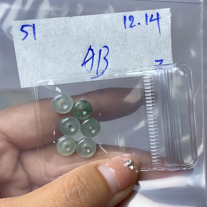 定制翡翠未镶嵌不退