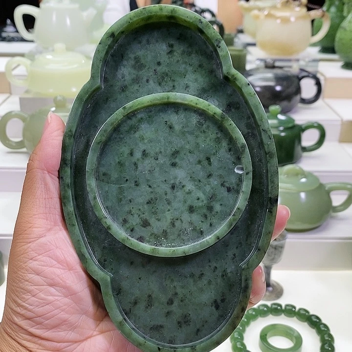 未镶嵌和田玉挂件壶承（微瑕）