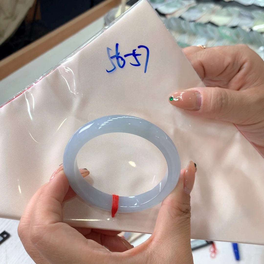 未镶嵌手镯翡翠48小时鉴赏