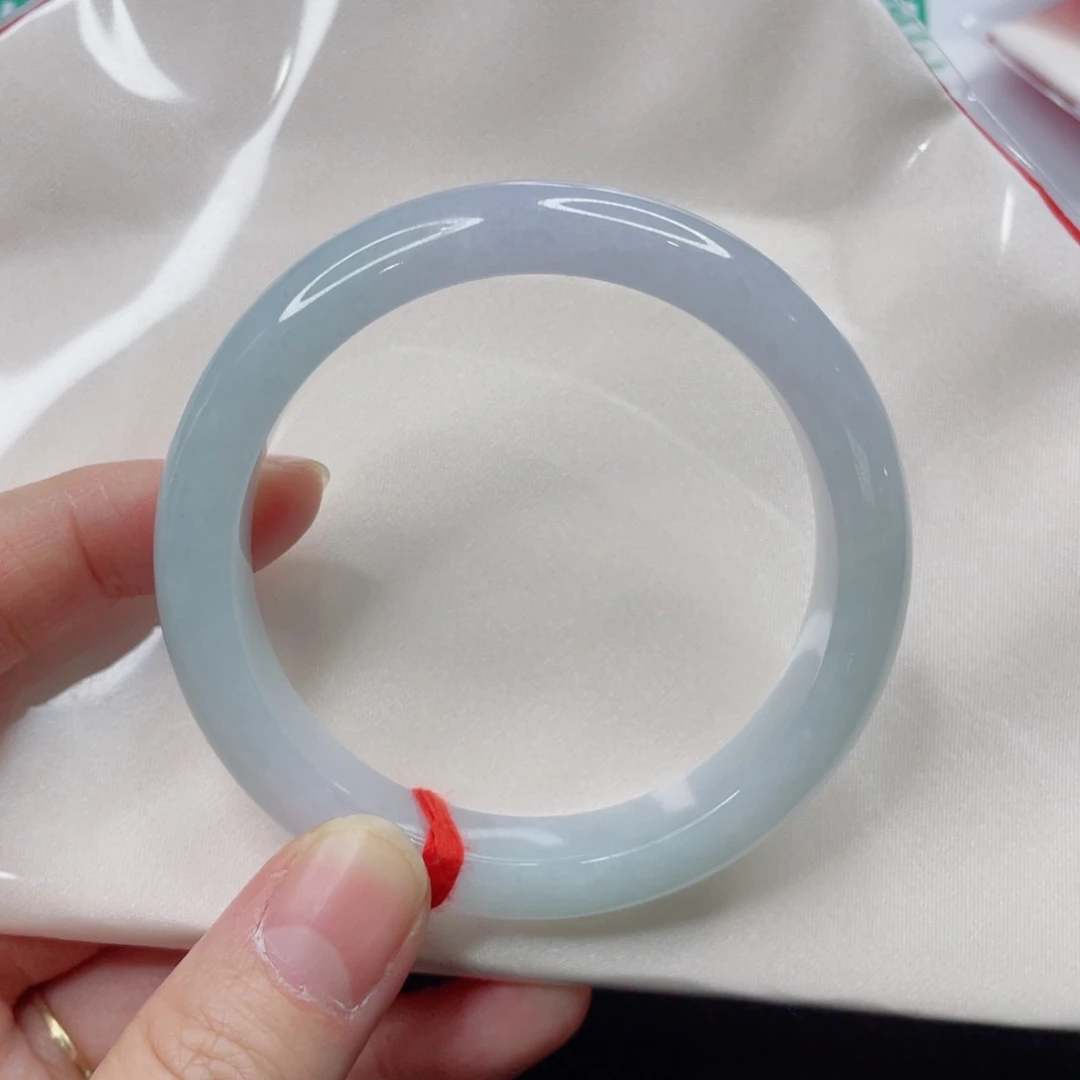 未镶嵌手镯翡翠手镯