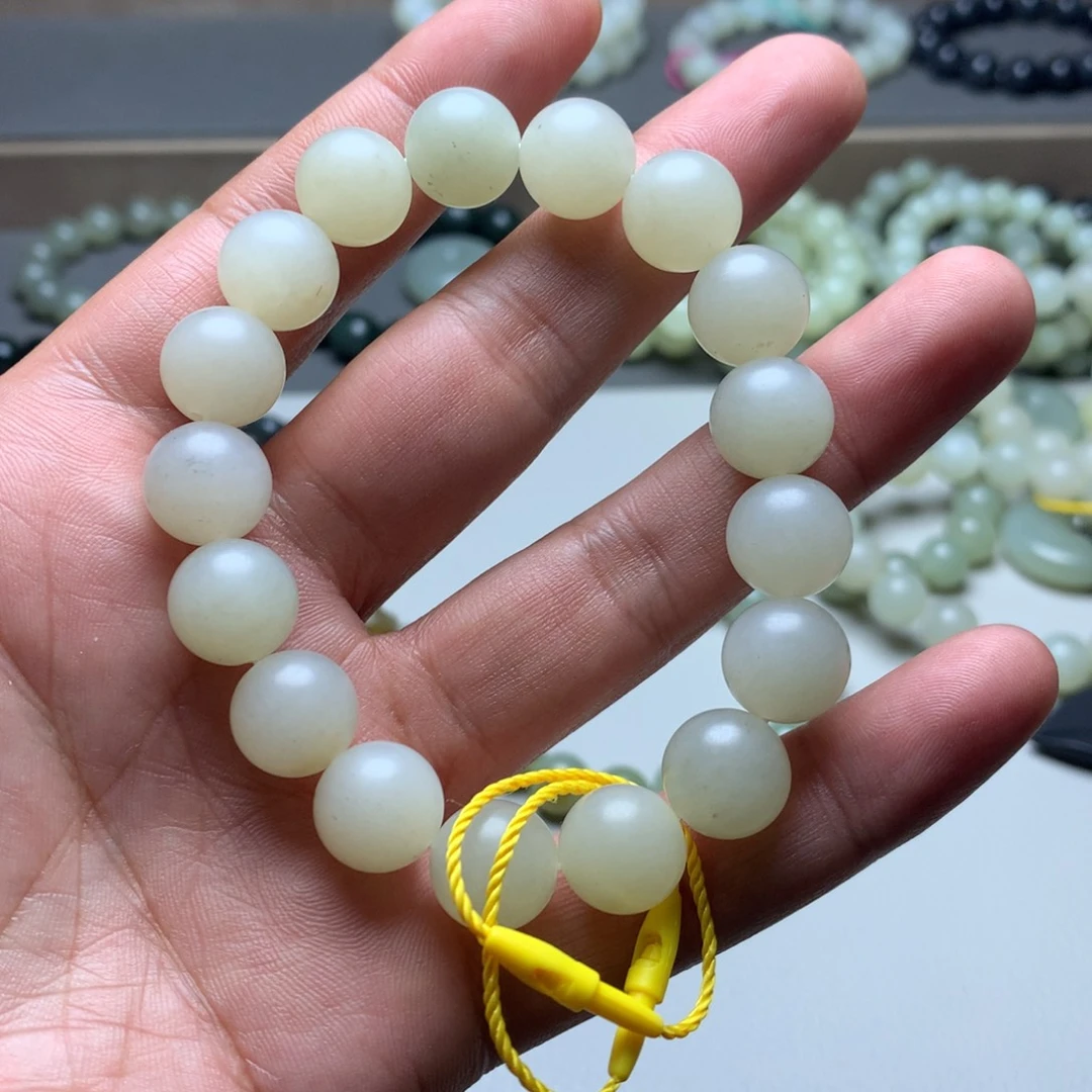 和田玉未镶嵌手链