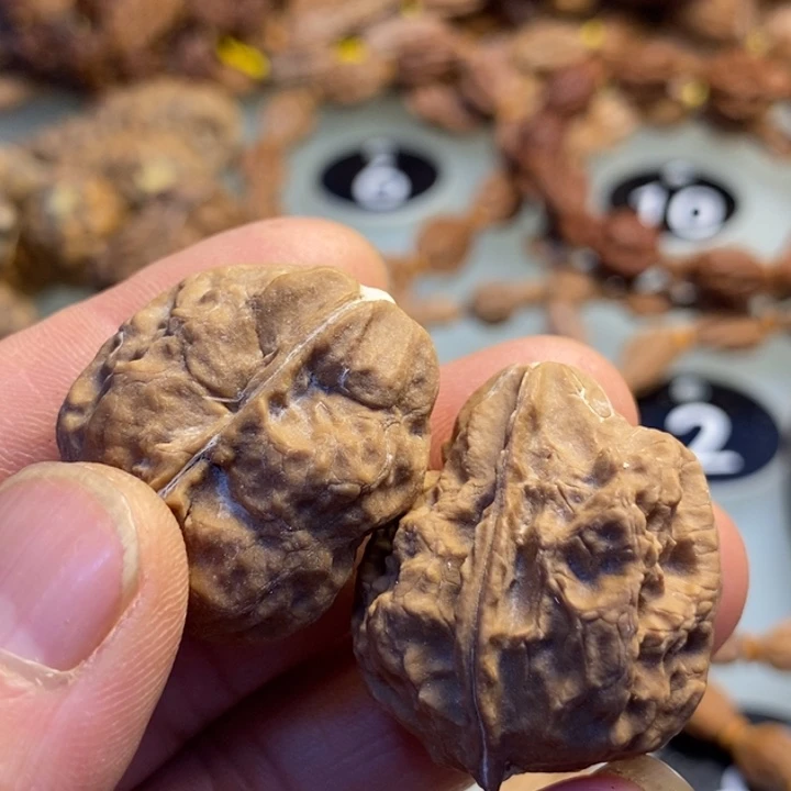 文玩核桃吊坠拿姐工艺51