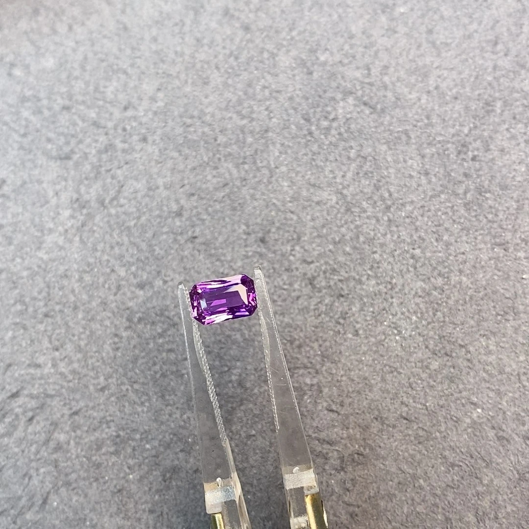 彩色蓝宝石裸石1.13ct 吉尔德 无烧薰衣草