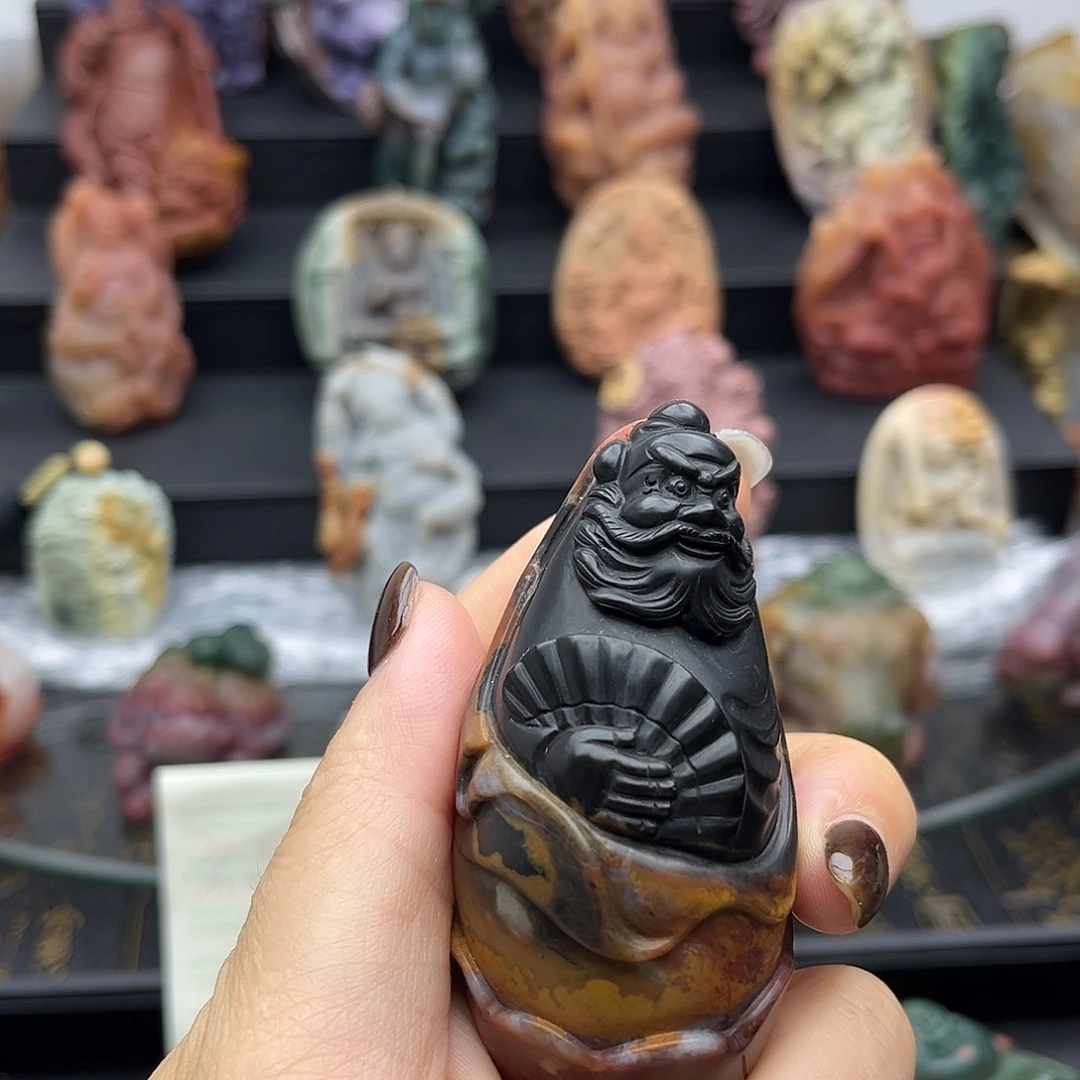 石英质玉未镶嵌颈饰