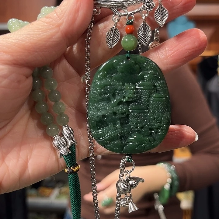 颈饰未镶嵌和田玉