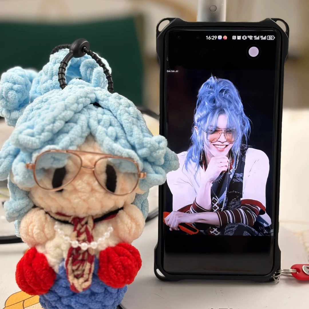 创意明星周边钩织软糖玩偶成品礼物