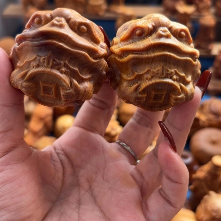 柏木（崖柏）V****红太行崖柏手把件