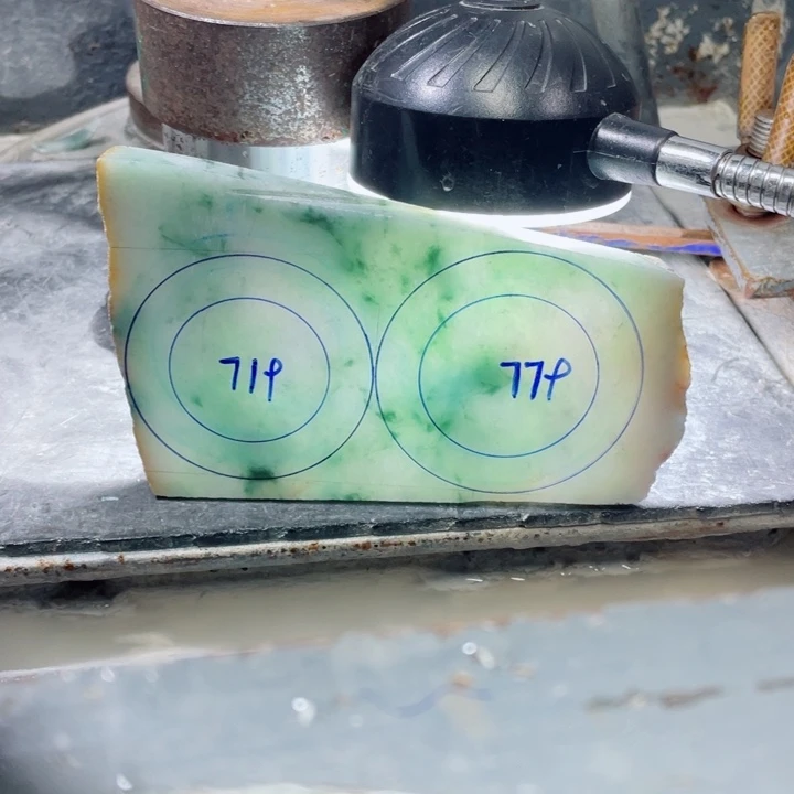 心***&未镶嵌手镯定制翡翠