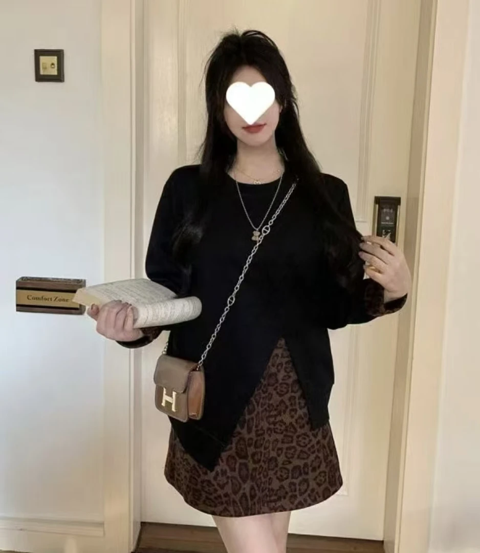 2025早秋新款时尚宽松圆领开叉上衣松紧腰豹纹短裙长裙套装