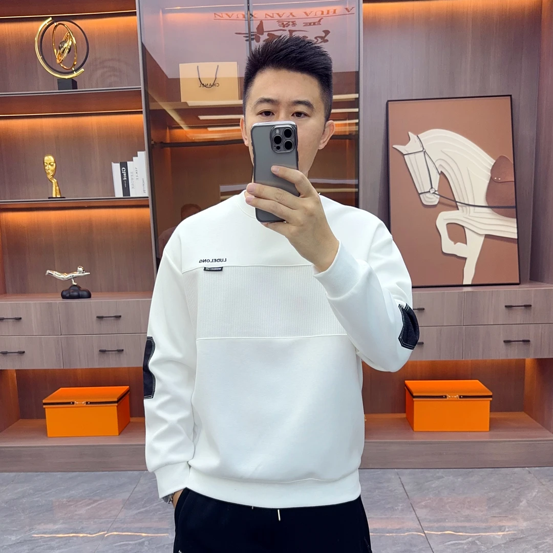 新款秋冬季时尚男士潮流卫衣休闲圆领长袖百搭刺绣拼接套头上衣