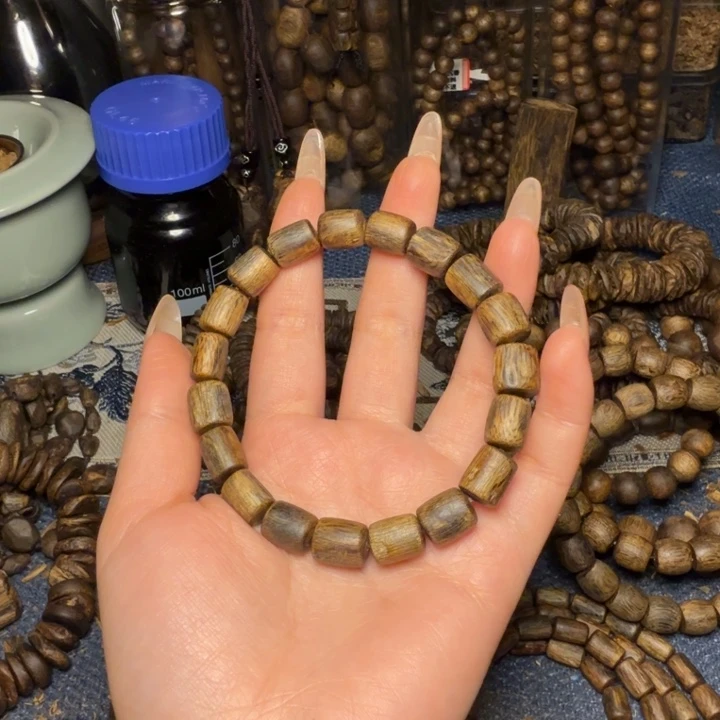 树脂制品只*周白奇树心油桶珠老料