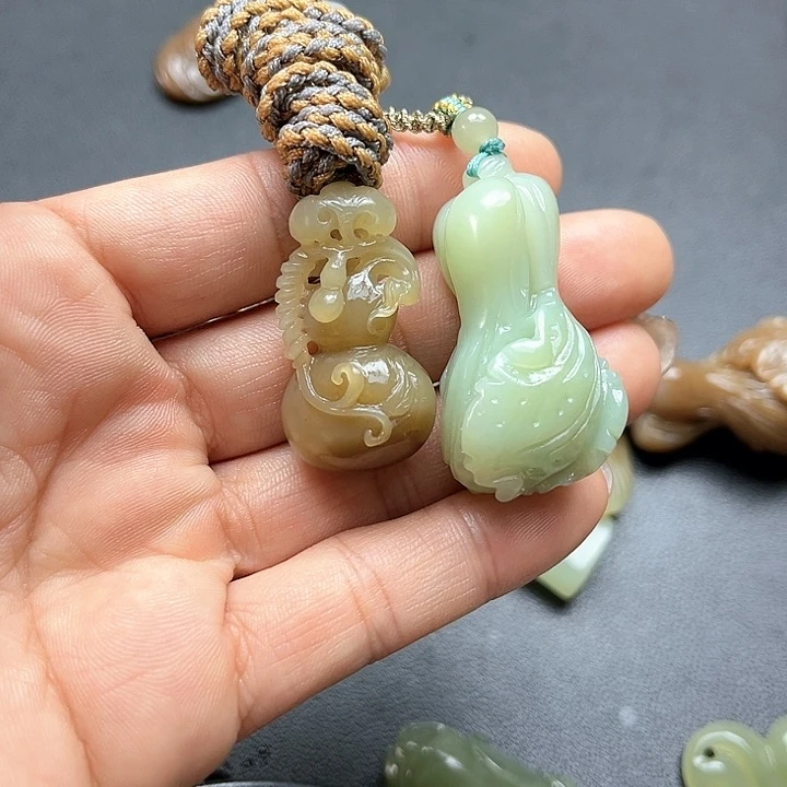 【闪购商品】颈饰未镶嵌和田玉无*