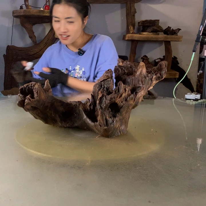 山***滩天然的云南紫柚木会黄水