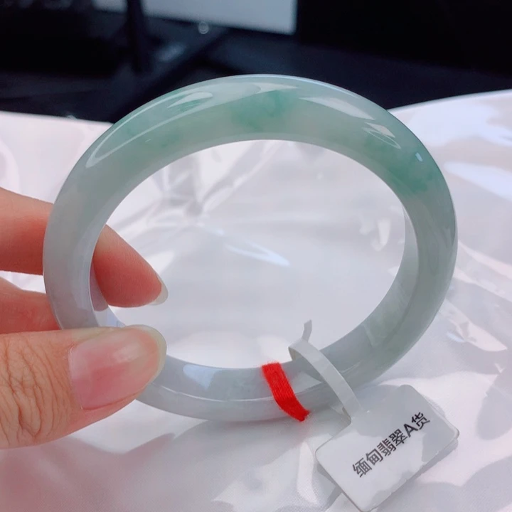 翡翠未镶嵌手镯58圈