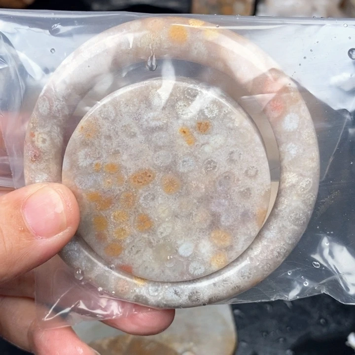 硅化珊瑚（珊瑚玉）手镯未镶嵌蔷*